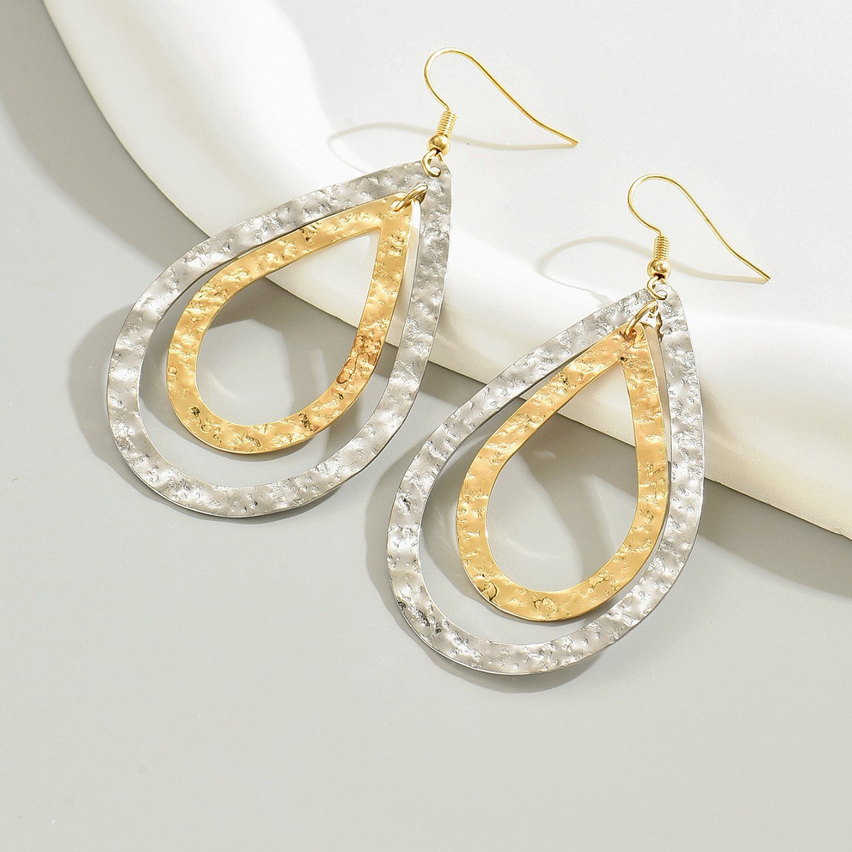 1:outside silver inside gold