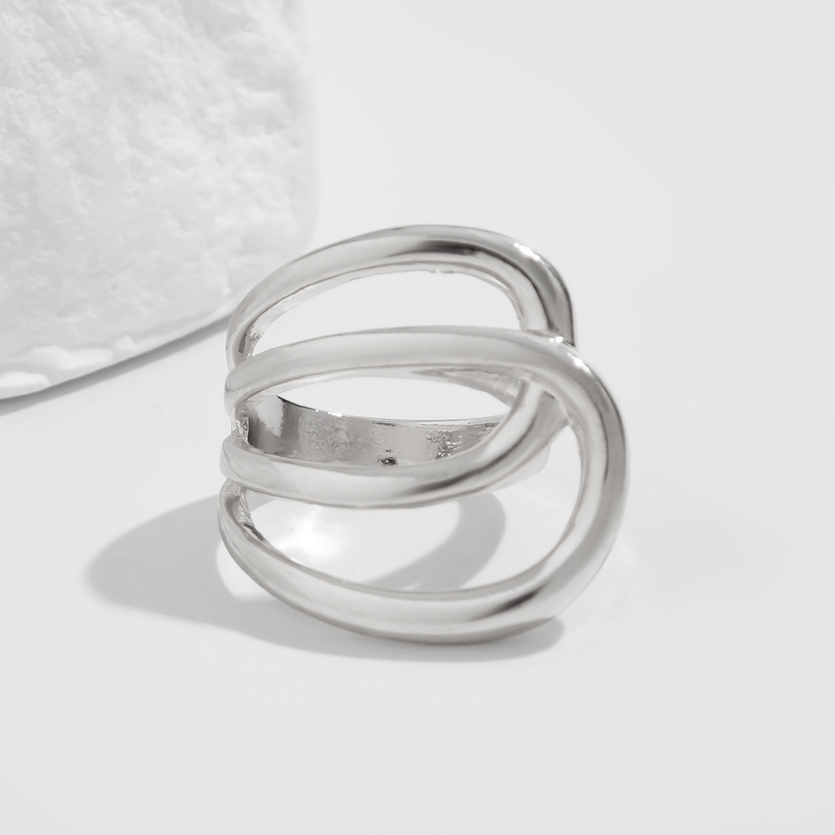 6:03 white k ring 0822