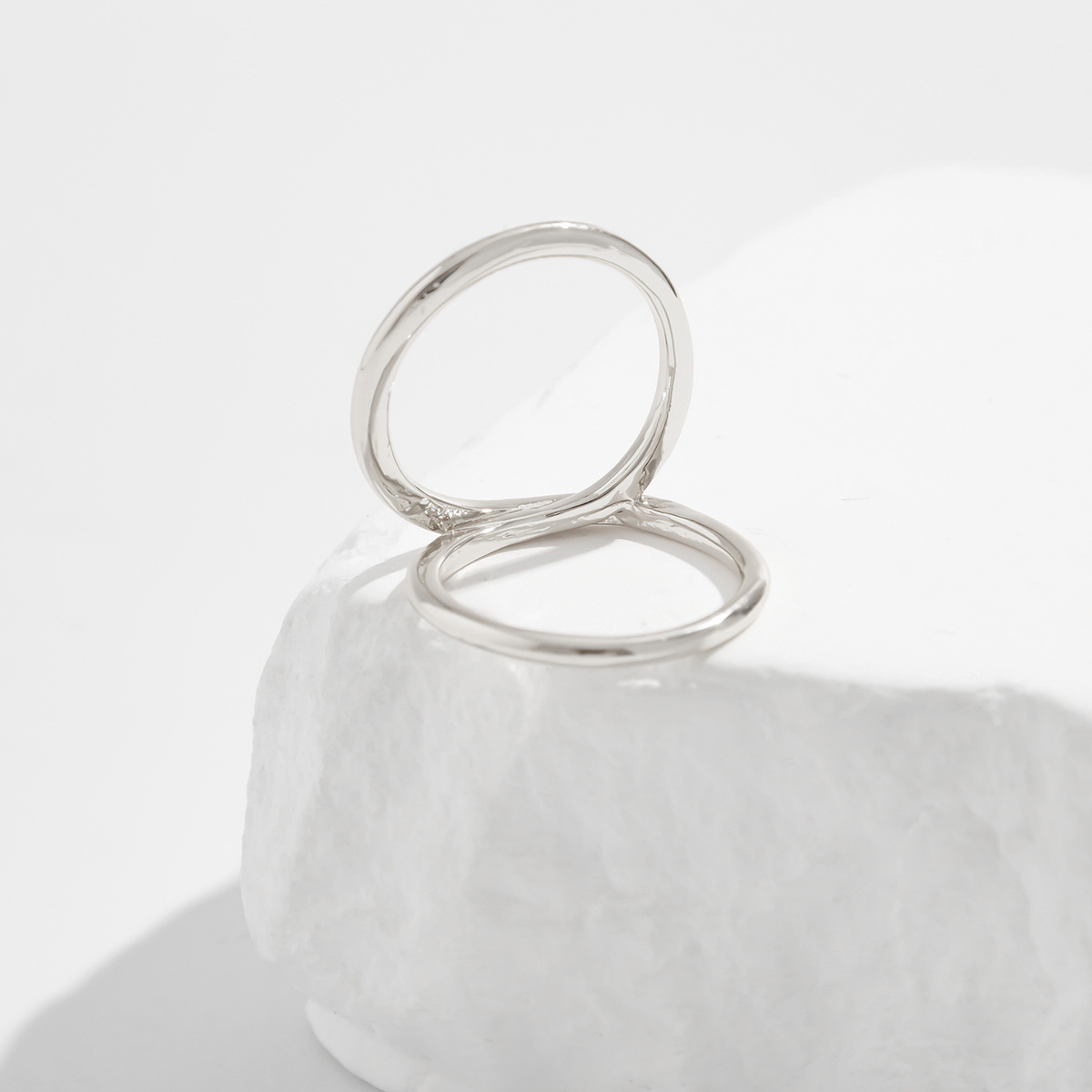 8:04 white k ring 0824