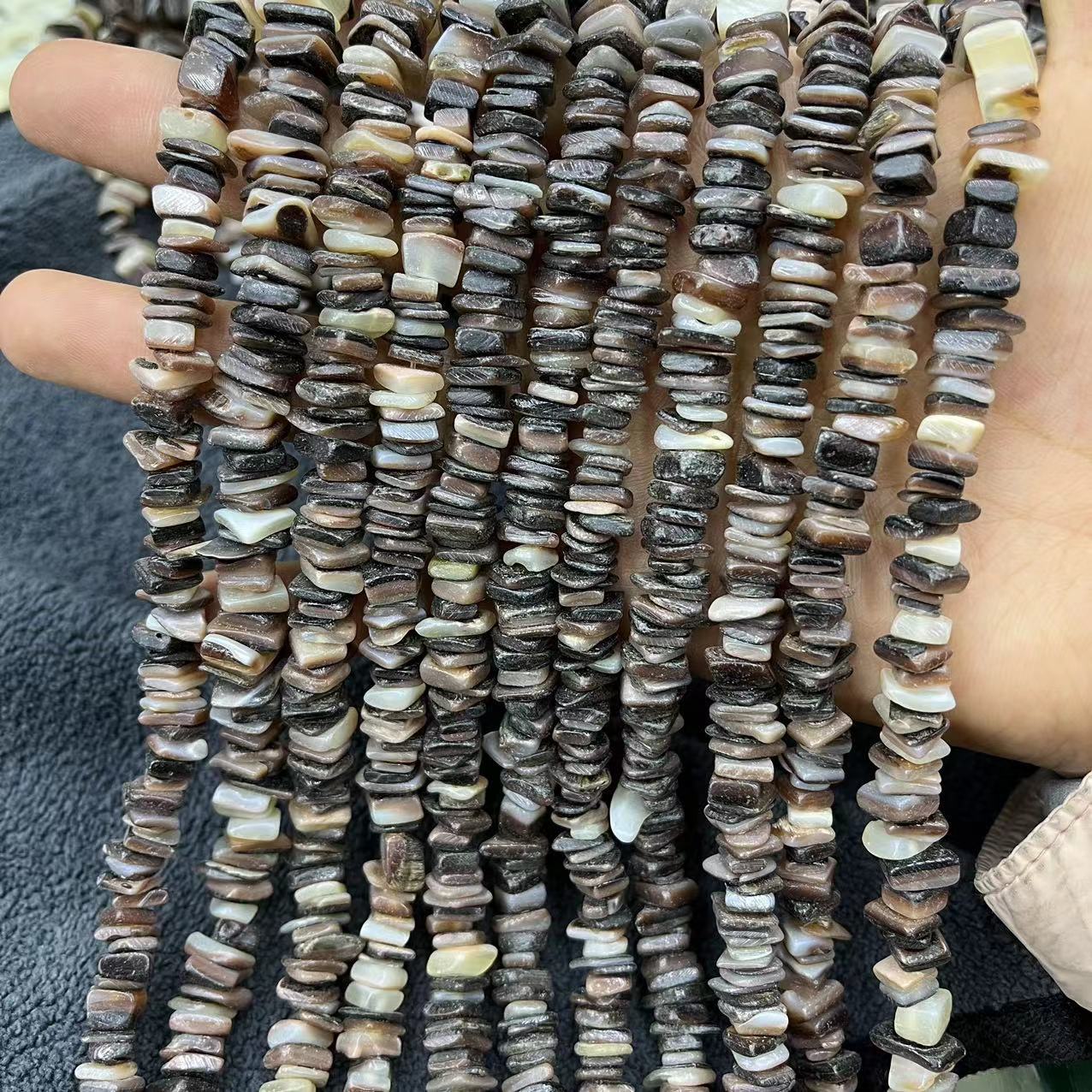 Natural color 7MM/About 102 pieces