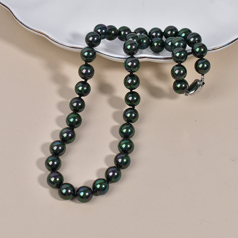 2:Malachite green necklace about 10mm