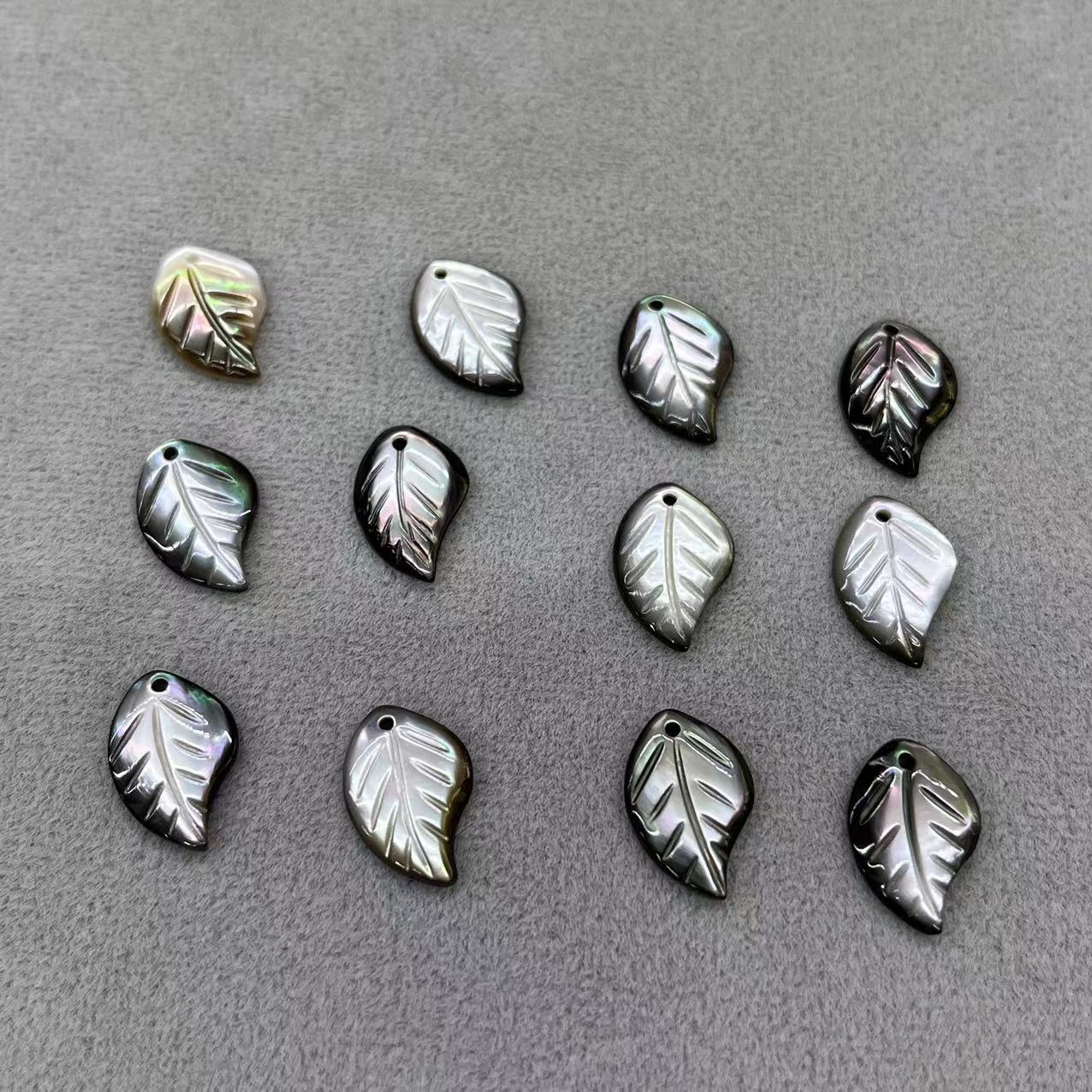 Black shell leaves 10*15MM