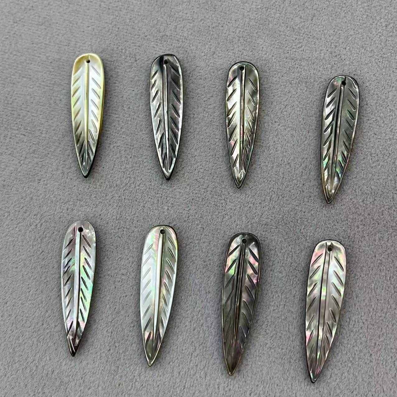 1:Black shell leaves 9*35MM