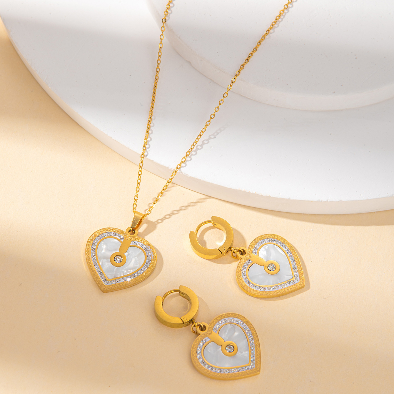 Love white shell diamond necklace earrings