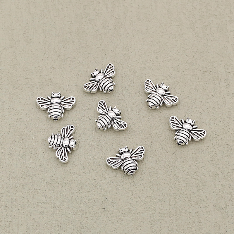 2 antike silberne Farbe