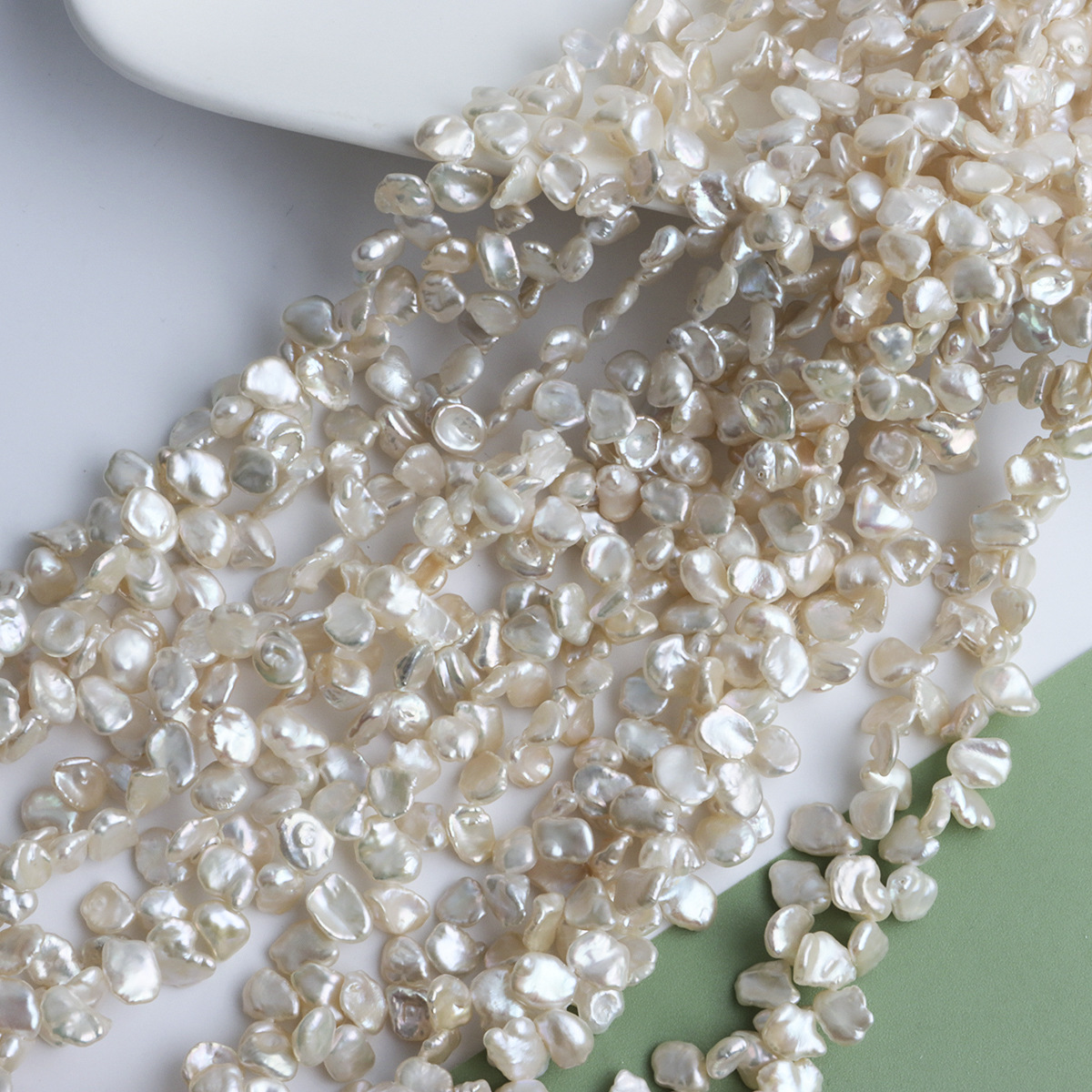 Natural white (warm light)