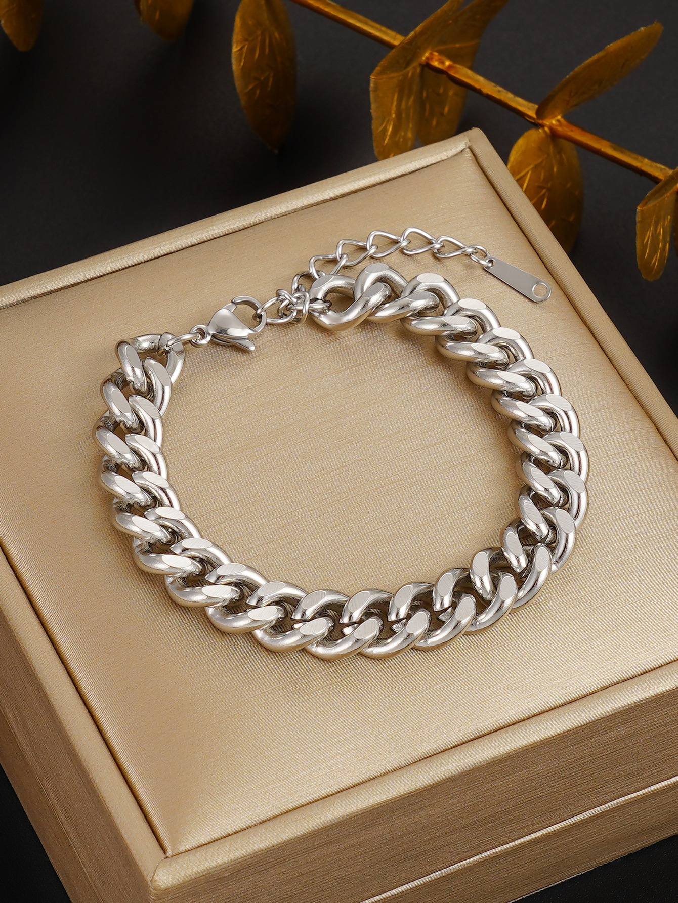 Bracelet steel