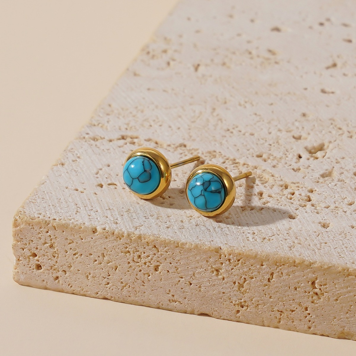 3:E124 blue turquoise earrings