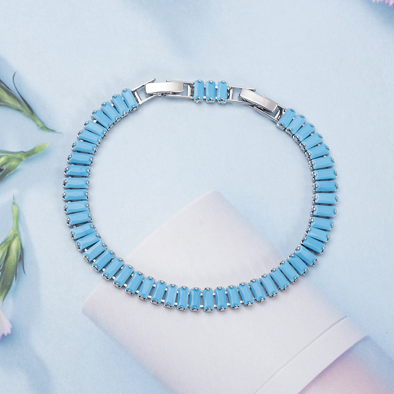 10:S002-white K-blue turquoise