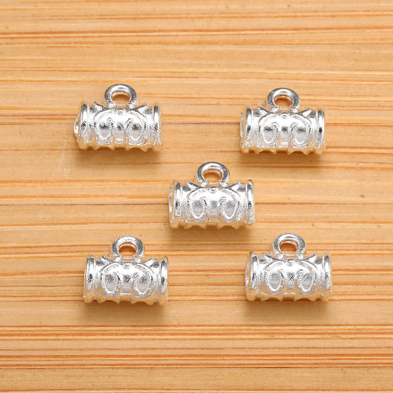 4:couleur argent clair