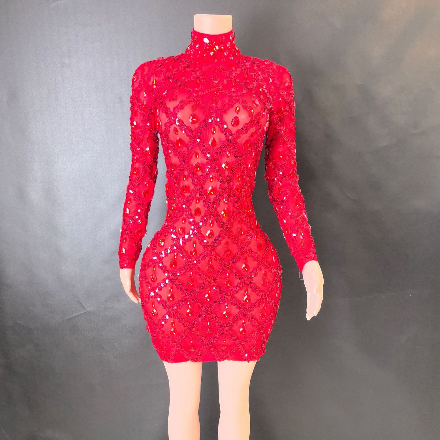 Long sleeve red short