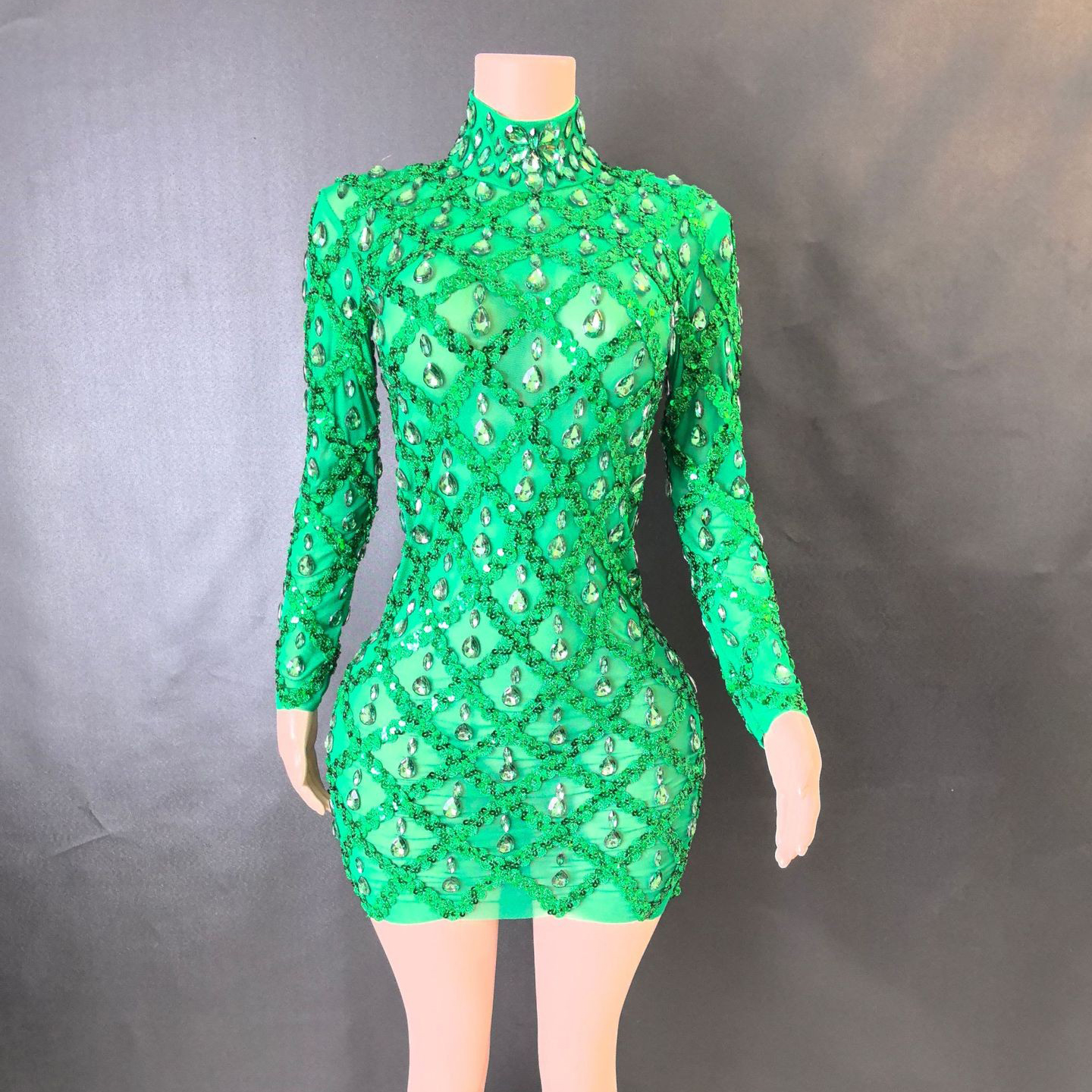 Long sleeve green short