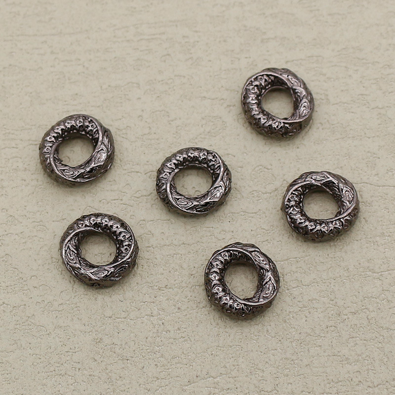 1 metallschwarze Farbe