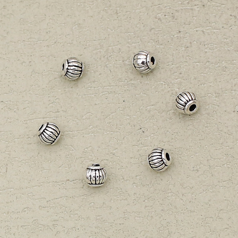 2 antike silberne Farbe