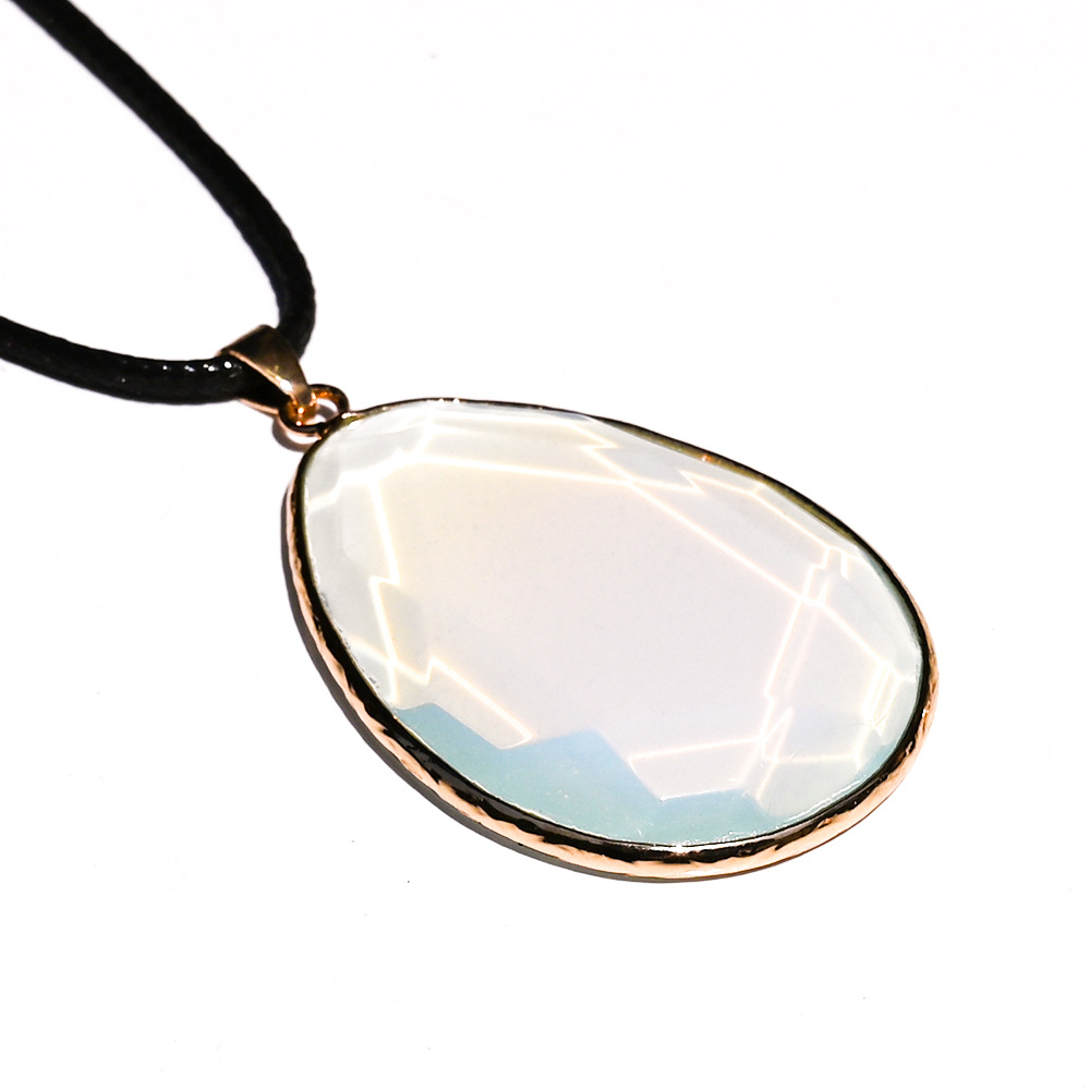 Synthetic opal