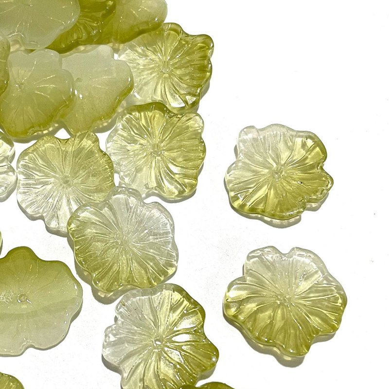 3:Flower heart olive green