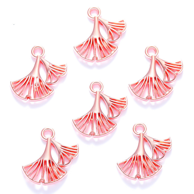 6:růže zlatá barva