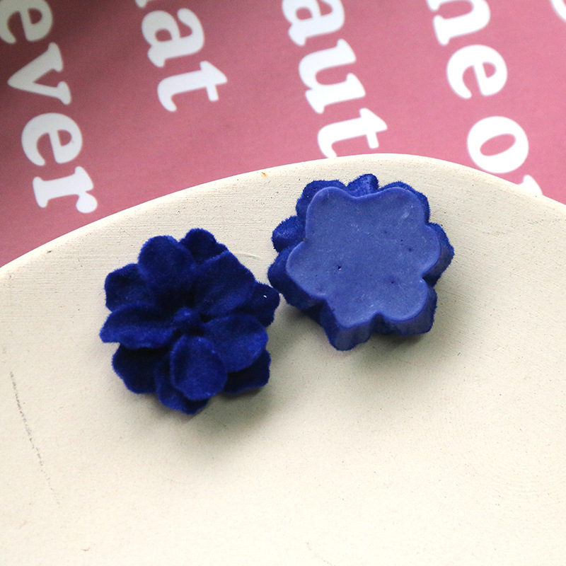 4Klein blue gardenia