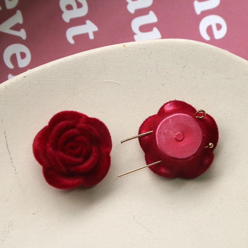 9Perforated rose