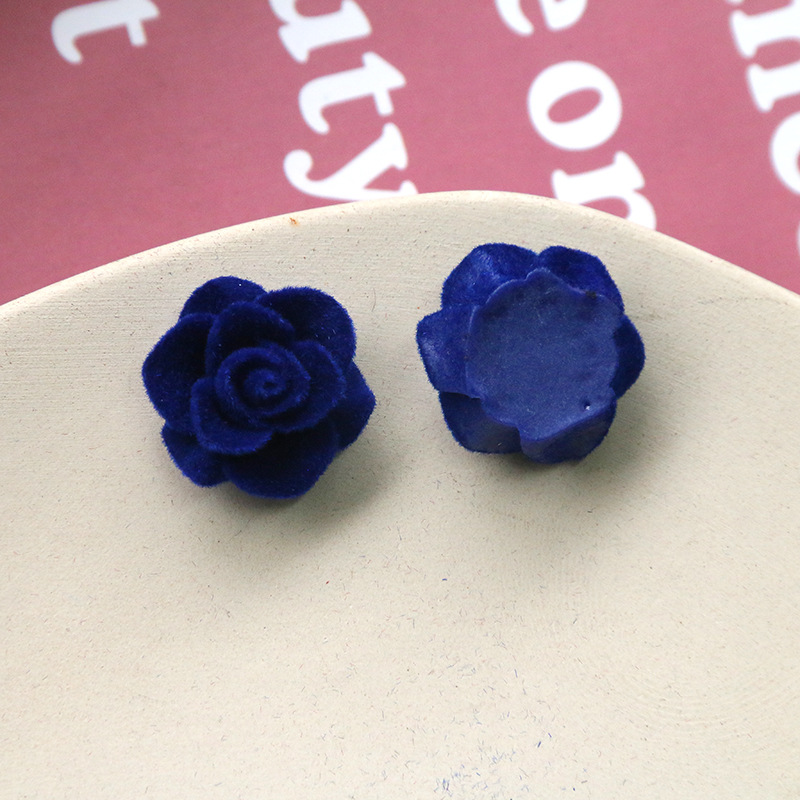 6:One Klein blue Camellia
