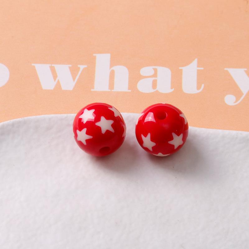 17:Red five-pointed star