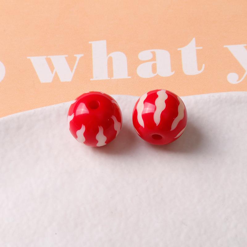 25:Red pumpkin beads