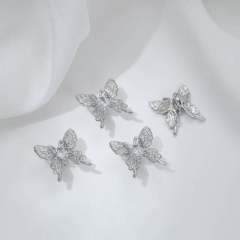 2:White gold inlaid with zirconium butterfly beads 1