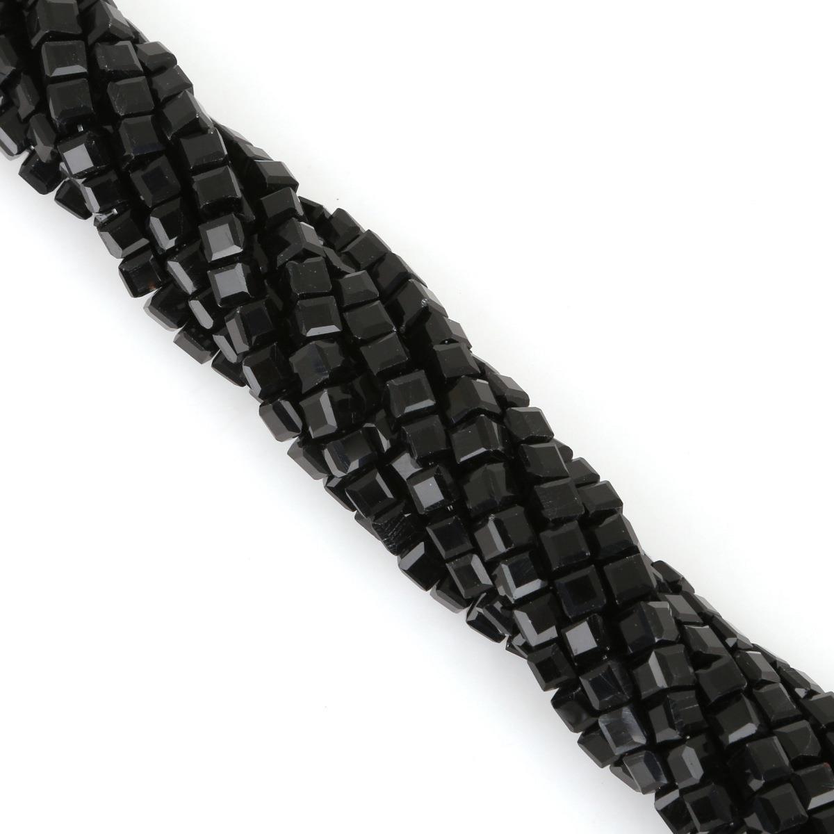 Black 2*2mm about 170-190pcs/bag