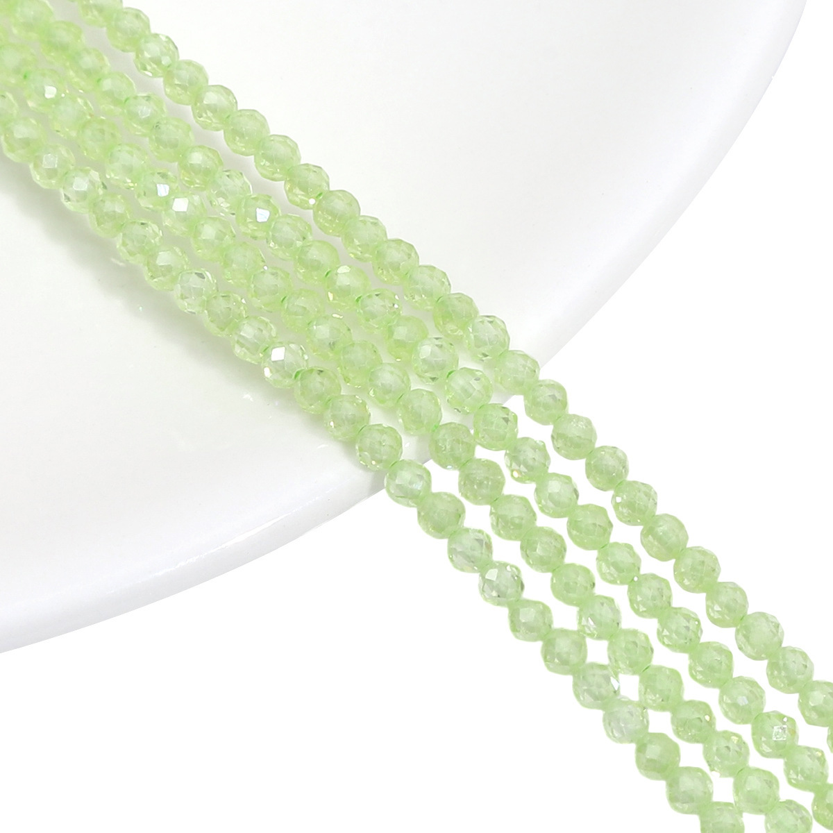 17:3mm green 1 strip/bag length about 35cm about 120 pieces