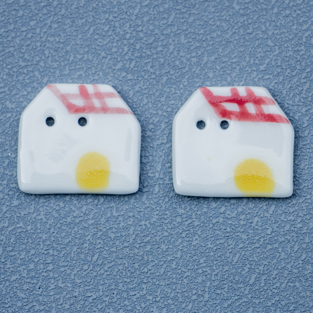 2:Red tile small house