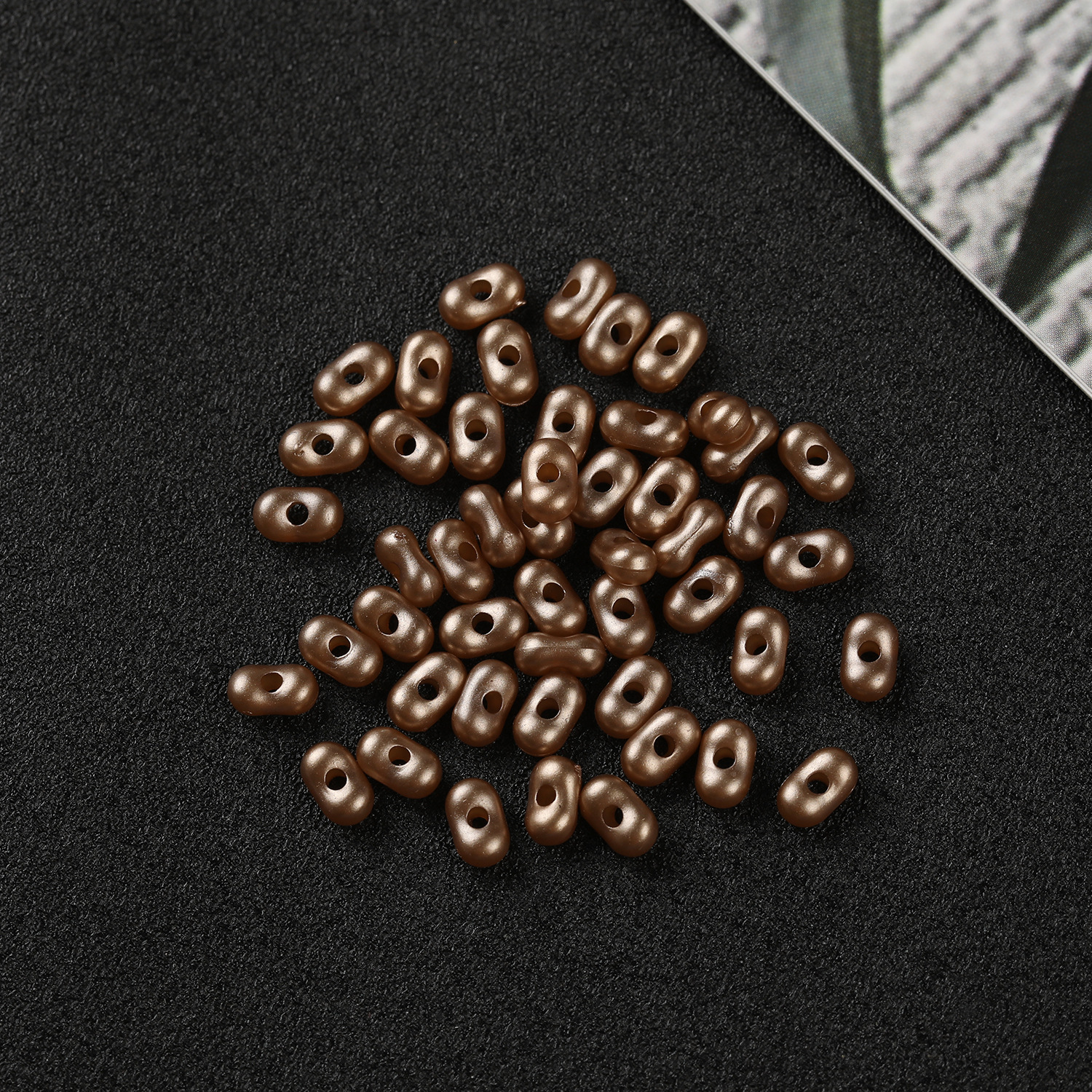 Brown 20g/pack about 390-400 pieces