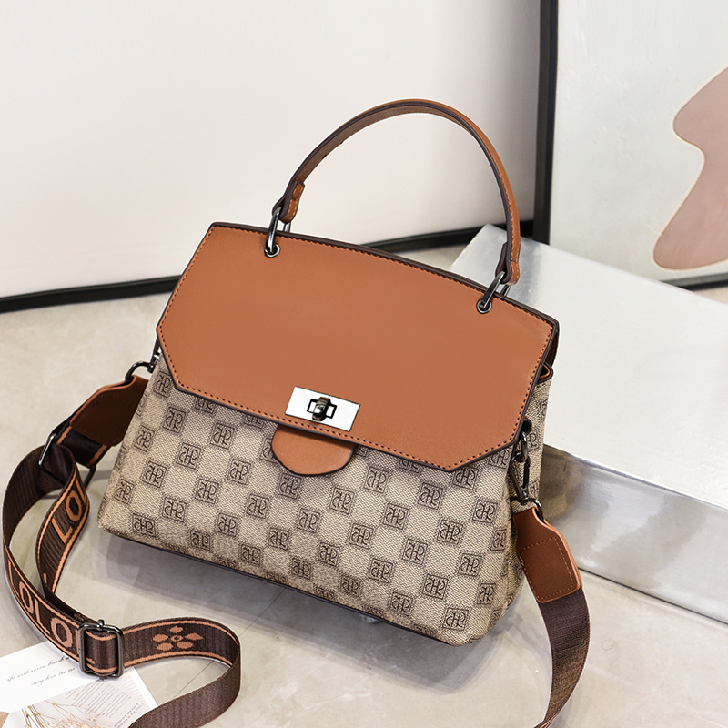 Ahr checkerboard-khaki