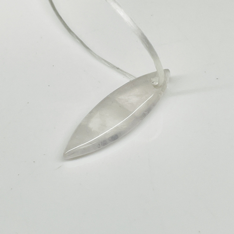 3:White crystal [25*8*3mm]
