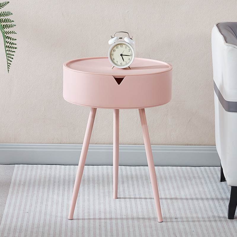 Three-leg bedside table Pink