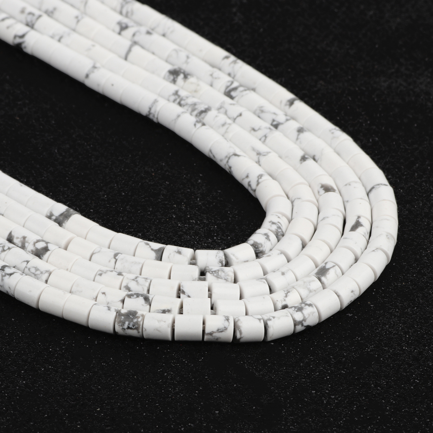 White Pine 4x4mm (about 90pcs)