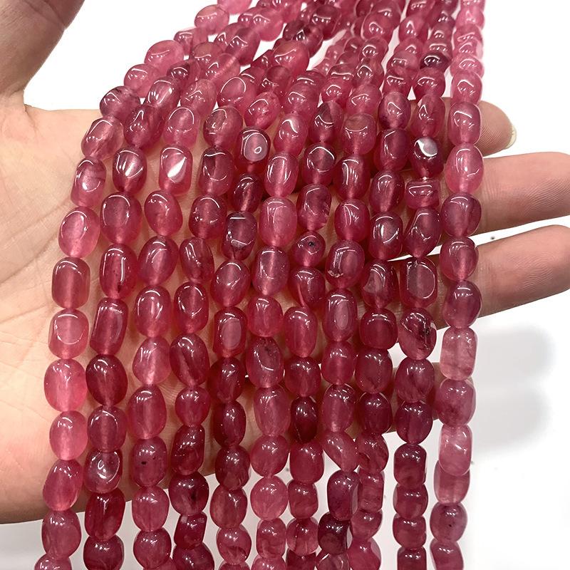 Irregular rectangular columns in rose red