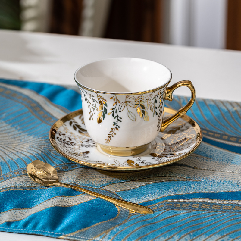 Golden branches and jade leaves, 1 cup, 1 plate, and 1 golden spoon