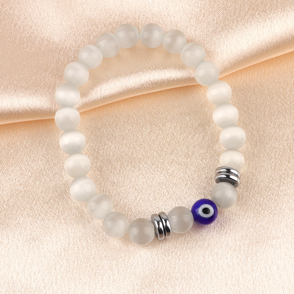 White cat's eye stone