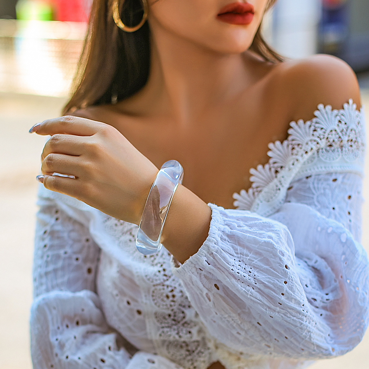 3:Acrylic bracelet transparent color