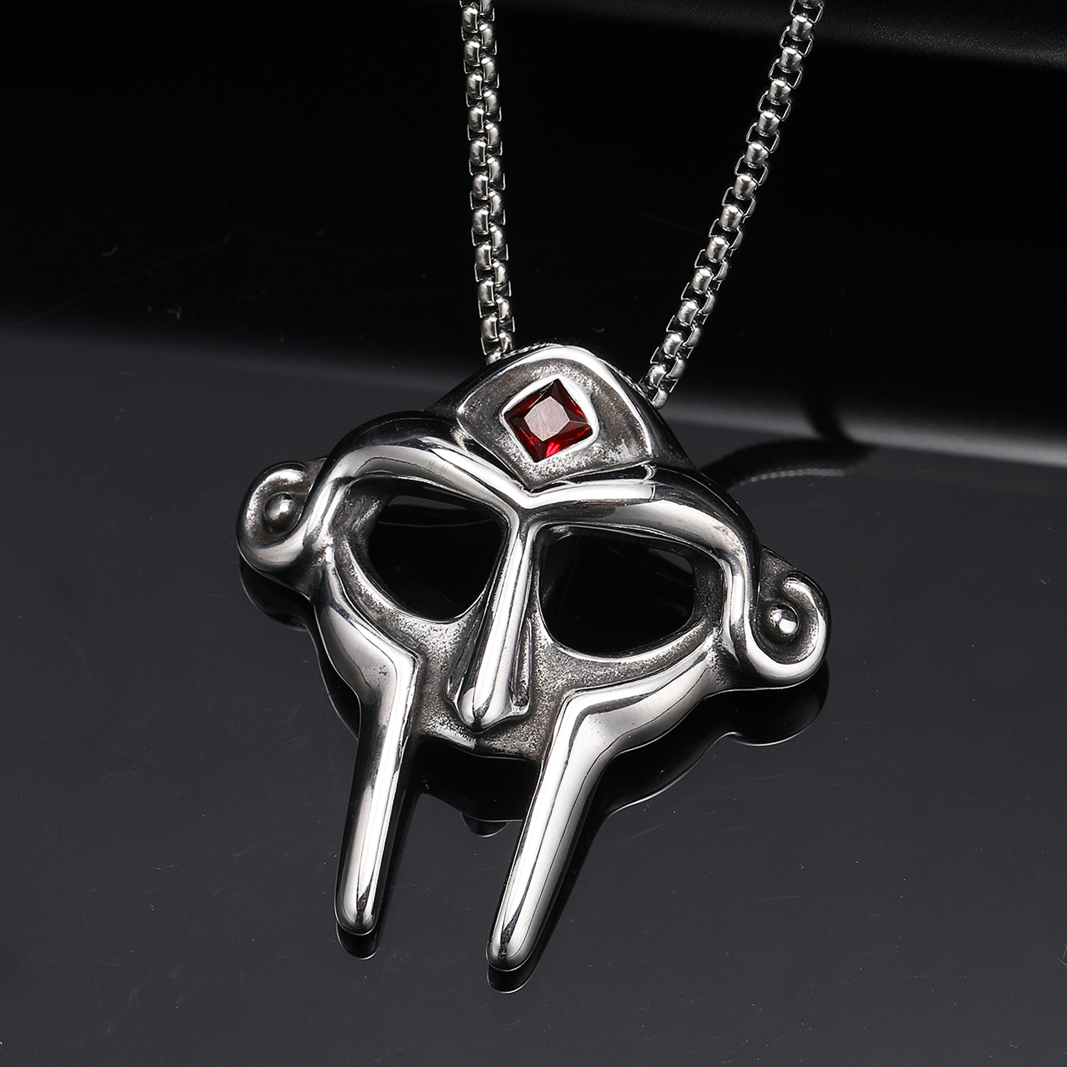 4:Steel red diamond pendant, without chain