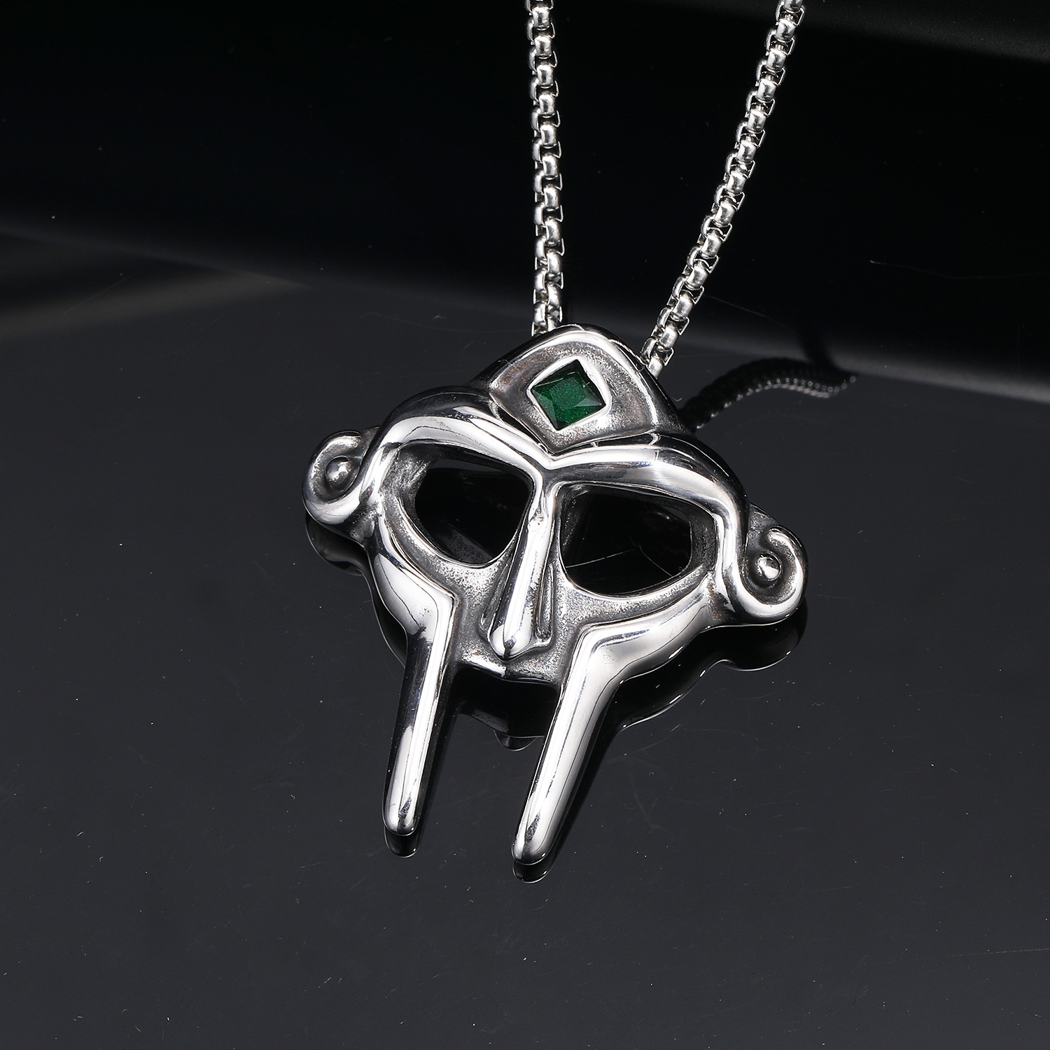 5:Steel green diamond pendant without chain