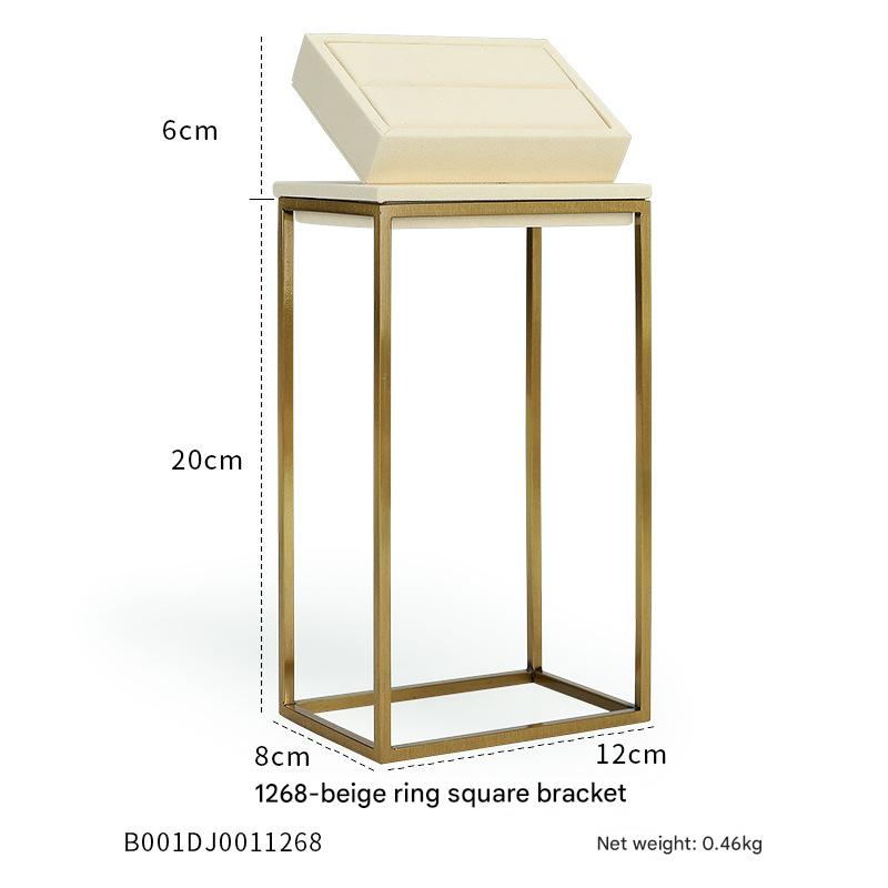 12:1268-off white ring square bracket 12 x 8 x 26cm