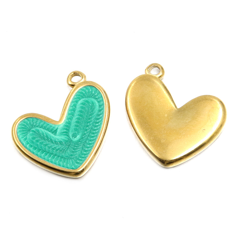 13:green heart 20X22mm
