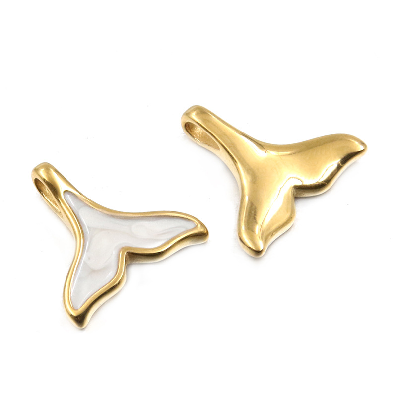 10:White fish tail 20X20mm