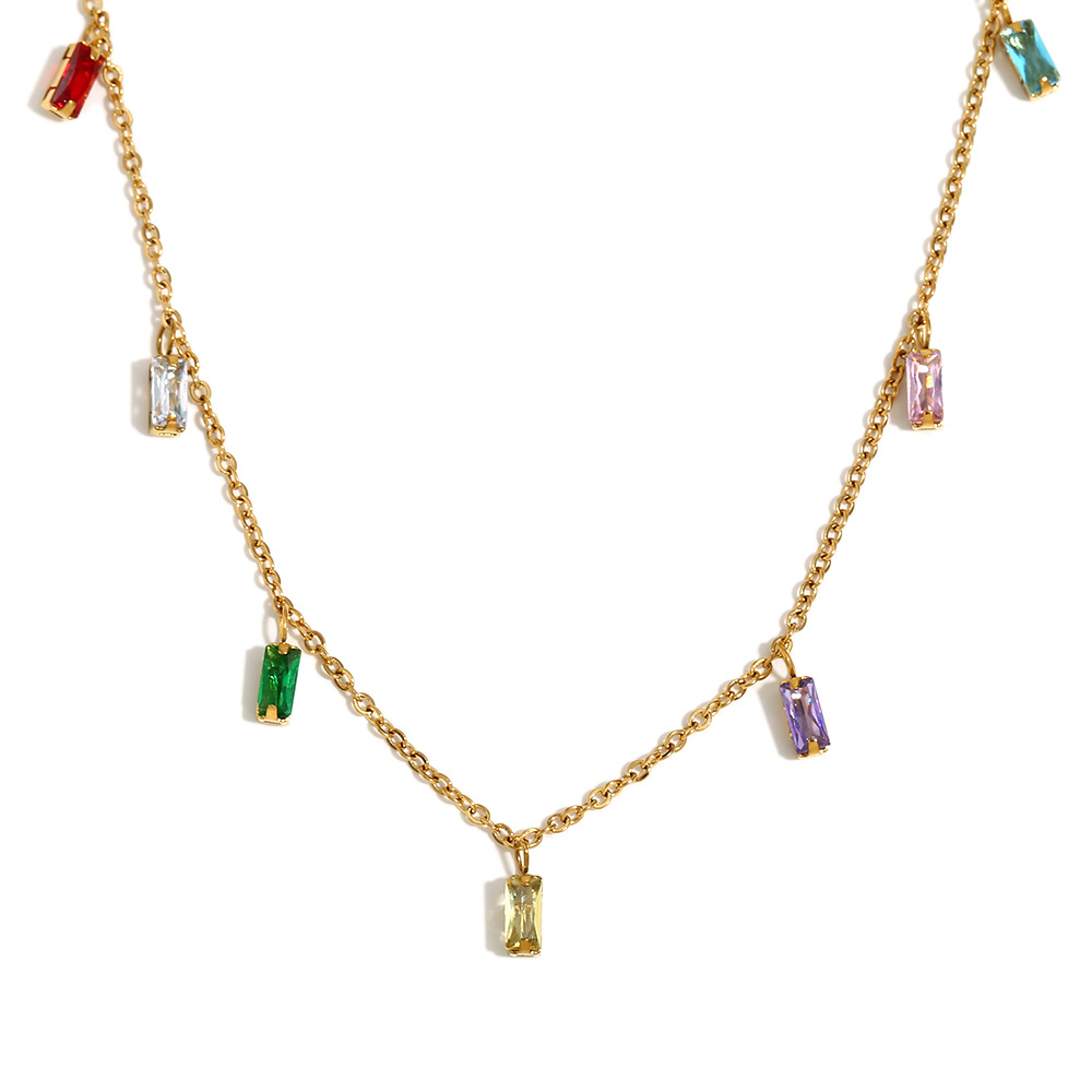 2:Zircon Pendant Necklace