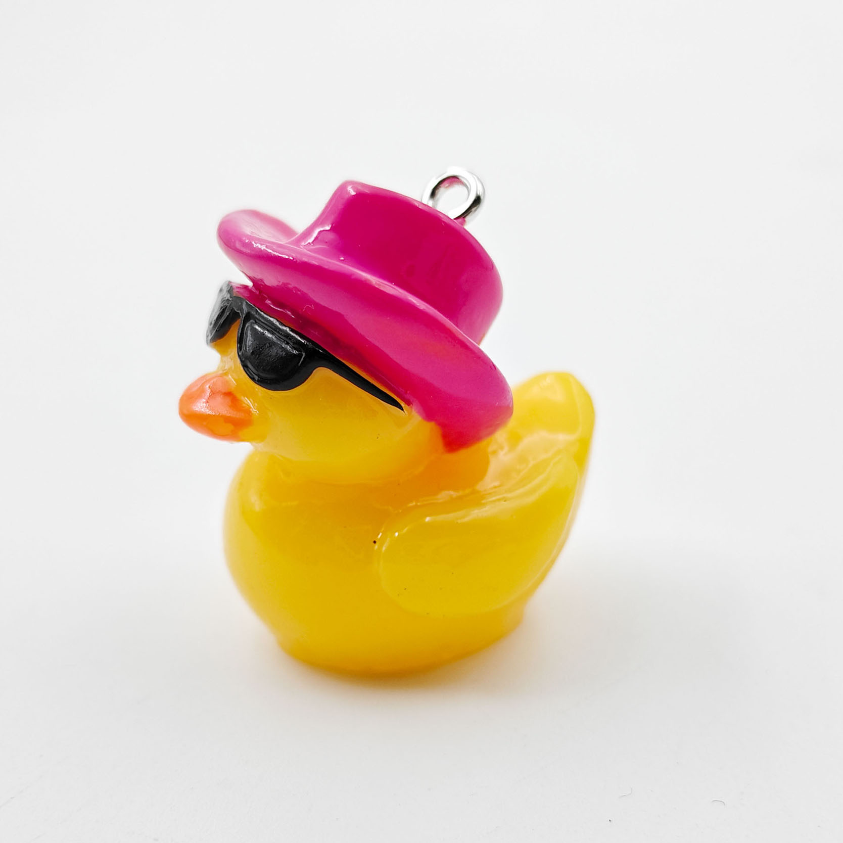 3:Red hat duck