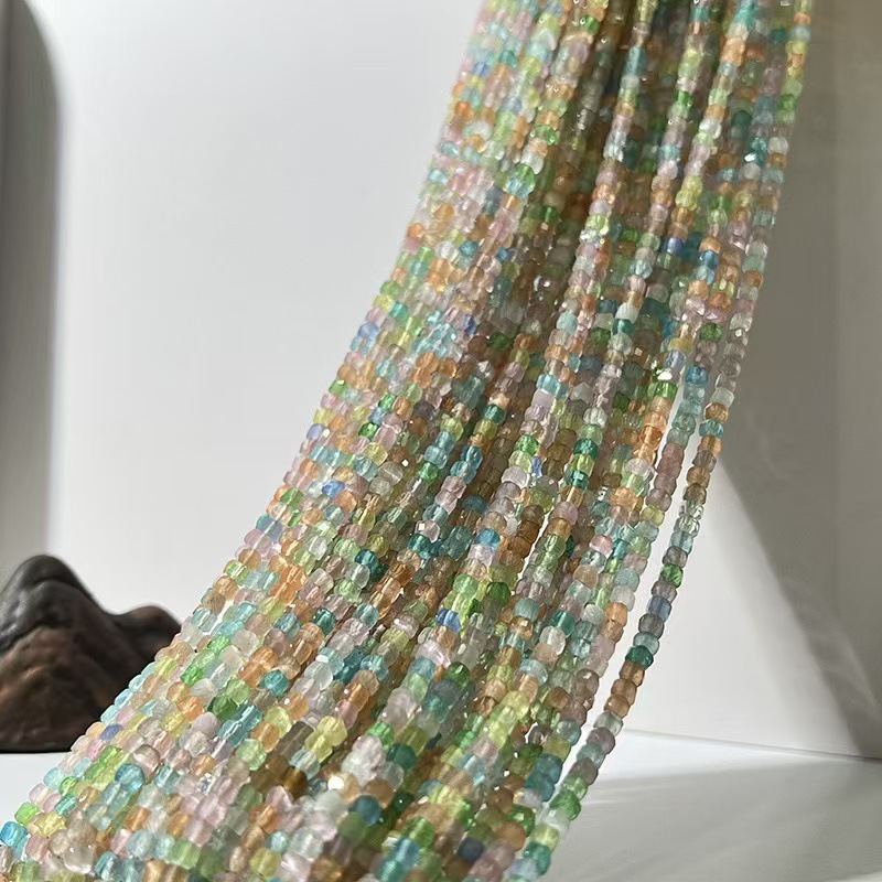 About 100 to 110 pieces of 3.5*3.5mm