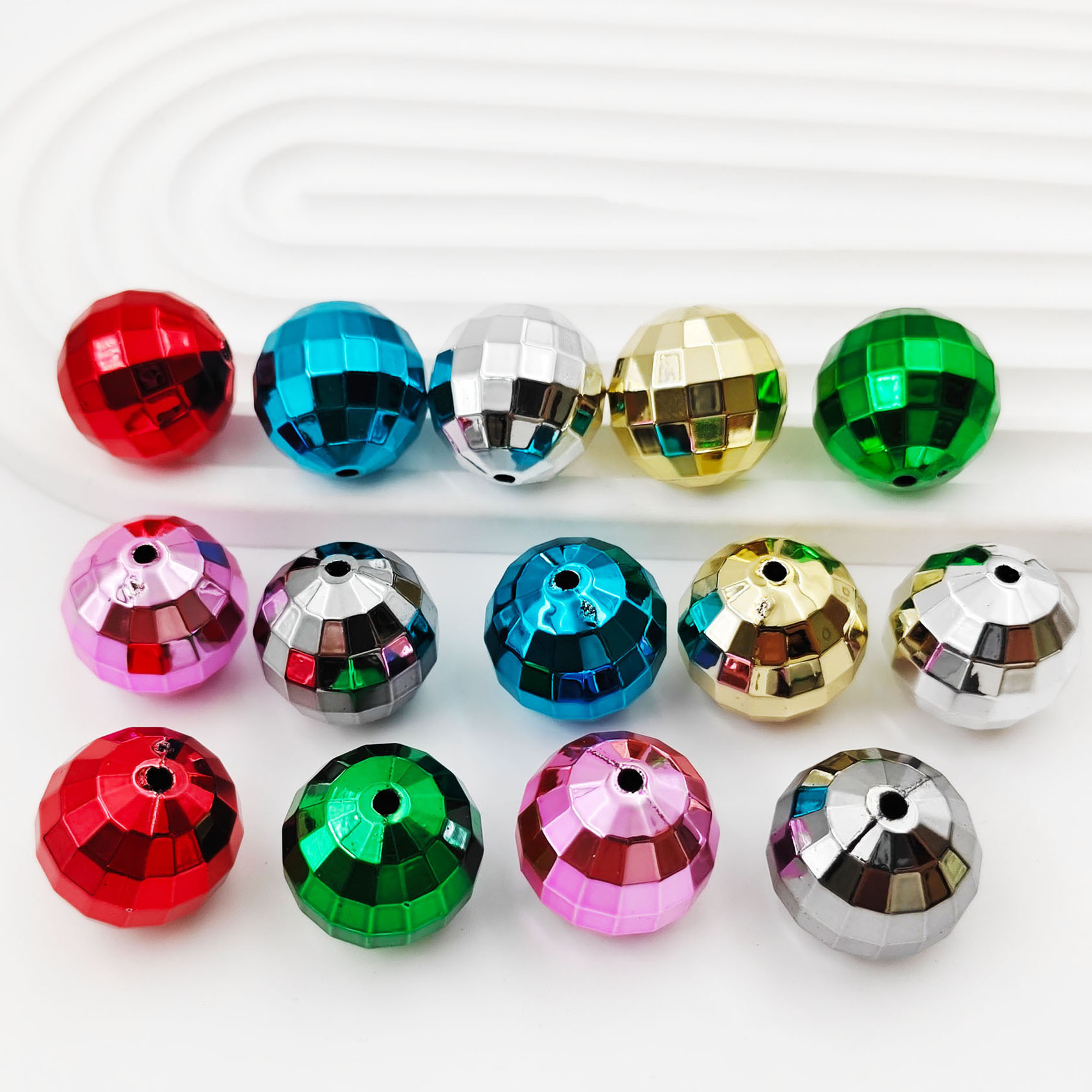 4:Randomly mixed colors