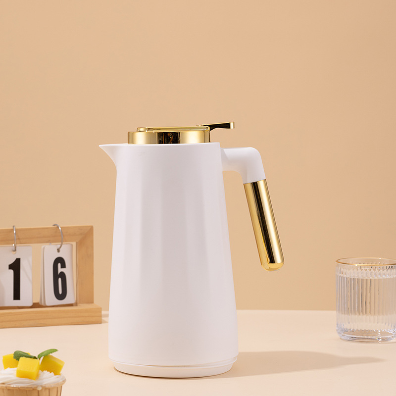 White solid color gold handle