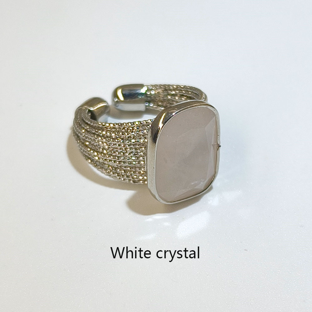 9:White crystal